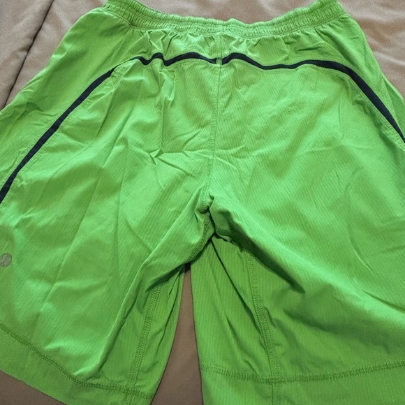 Rare Lululemon Pace Breaker Lined Green Shorts - Picture 3 of 6